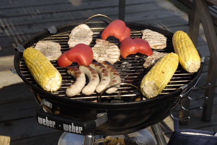 Grillen vor dem Ferienhaus Steiermark